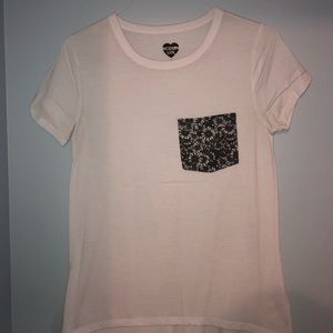 Scoop neck soft T-shirt